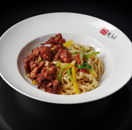 Fried wheat noodles with beef